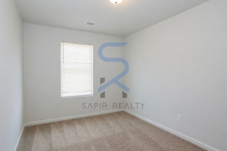 Modern Townhome Living – 3BR/3BA in The Gardens at Lovejoy