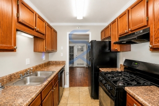 Prime Marietta Location – 2BR/2.5BA Townhome Ready for You