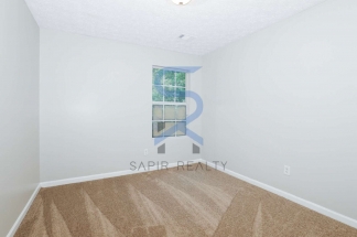 Charming 3-Bedroom Retreat with 2 Full Baths at 592 Elles Way, Griffin – Cozy Living Awaits!