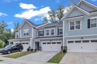 Charming Townhouse in Apex