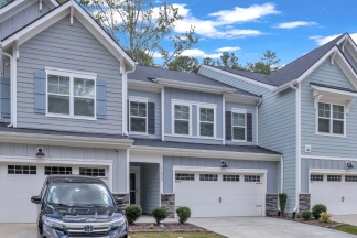 Charming Townhouse in Apex