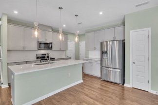 Charming Townhouse in Apex