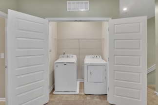 Charming Townhouse in Apex