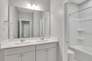 Charming Townhouse in Apex