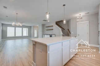 117 Archdale St - Available 5/19