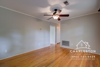 1502 Woodcrest Ave - Available 5/19