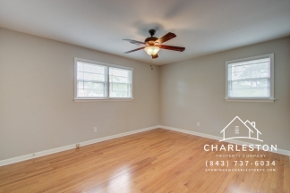 1502 Woodcrest Ave - Available 5/19