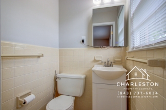 1502 Woodcrest Ave - Available 5/19