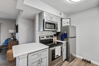 The Emory - 3205 E Olive Road
