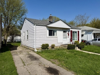 Meticulously Maintained 2 Bedroom Ranch with Large Backyard!