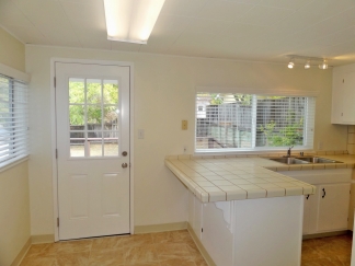 Los Gatos Johnson Avenue 2 Bedroom Bungalow Available Now!