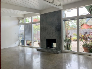Custom Designed Modern 3 Bedroom Eicher in Palo Alto!