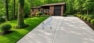 PRE-LEASING: Charming 4-Bedroom Oasis with 2 Full Baths in Prime Atlanta Location – 2840 Alexandria Drive SW!