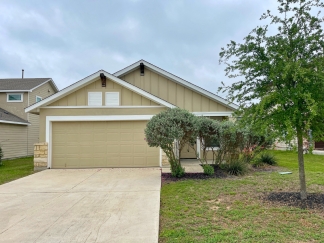 Modern 3 Bedroom Home with Office and Covered Patio in Marion