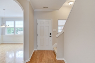 Gorgeous Brick End Unit Townhome in Apex!