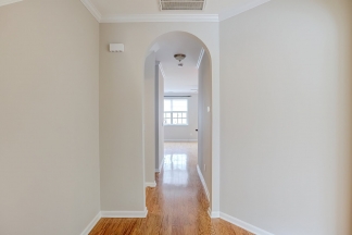 Gorgeous Brick End Unit Townhome in Apex!