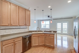 Gorgeous Brick End Unit Townhome in Apex!