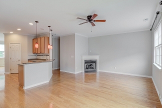 Gorgeous Brick End Unit Townhome in Apex!