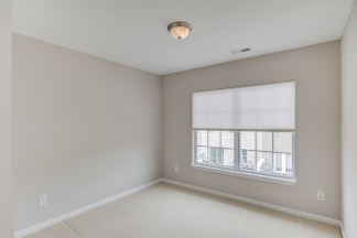 Gorgeous Brick End Unit Townhome in Apex!