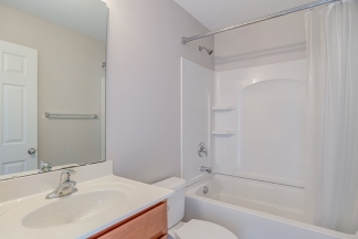 Gorgeous Brick End Unit Townhome in Apex!