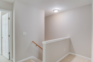 Gorgeous Brick End Unit Townhome in Apex!