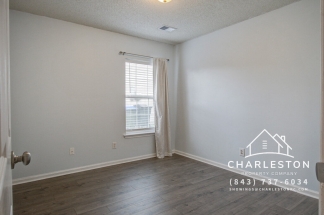 122 Walnut Creek Rd - Available Now!