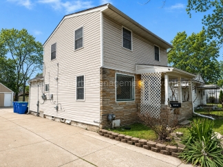 Cute Three-Bedroom with Large Deck!