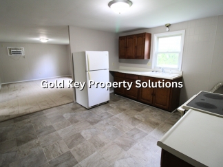 MUNCIE 2 BR 1 BA Triplex in Country Setting with Garage and Wall AC (SECTION 8 APPROVED)
