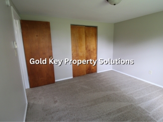 MUNCIE 2 BR 1 BA Triplex in Country Setting with Garage and Wall AC (SECTION 8 APPROVED)