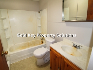 MUNCIE 2 BR 1 BA Triplex in Country Setting with Garage and Wall AC (SECTION 8 APPROVED)