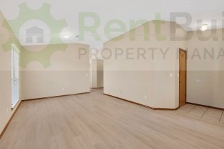 ***MAY SPECIAL!!    $500 OFF YOUR 2ND MONTH'S RENT!***