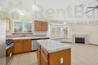 ***MAY SPECIAL!!    $500 OFF YOUR 2ND MONTH'S RENT!***