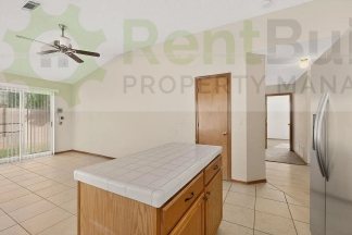 ***MAY SPECIAL!!    $500 OFF YOUR 2ND MONTH'S RENT!***