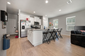 Spacious two-story residence in Haltom City!