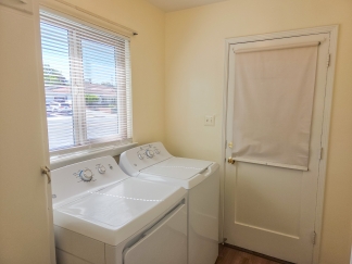 Sunnyvale Duplex Near Apple & Major Tech Campuses