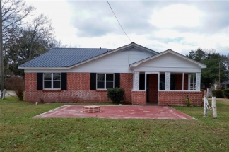 2201 De Kruif Court