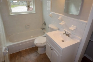 2201 De Kruif Court