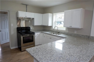 2201 De Kruif Court