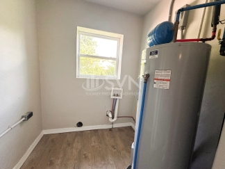 2201 De Kruif Court
