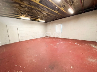2201 De Kruif Court