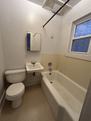 Move In Special- Move in 6/20and get 1/2 off first months rent! 1 Bedroom 1 Bathroom Apartment in Downtown Front Royal.