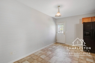 104 Wildberry Ln - available 6/17