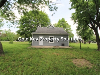 Nicely updated 3 BR 1 BA House with Covered Front Porch and Central Air (SECTION 8 APPROVED)
