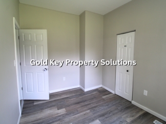 Nicely updated 3 BR 1 BA House with Covered Front Porch and Central Air (SECTION 8 APPROVED)