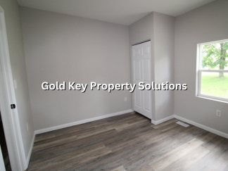 Nicely updated 3 BR 1 BA House with Covered Front Porch and Central Air (SECTION 8 APPROVED)