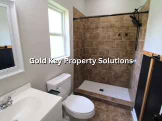 Nicely updated 3 BR 1 BA House with Covered Front Porch and Central Air (SECTION 8 APPROVED)