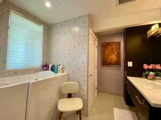 Modernized Eichler Masterpiece