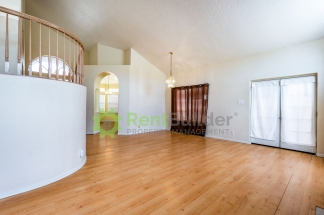 WOW CHECK OUT THIS AWESOME HOME IN RIVERVIEW ESTATES