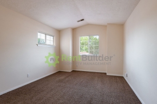 WOW CHECK OUT THIS AWESOME HOME IN RIVERVIEW ESTATES
