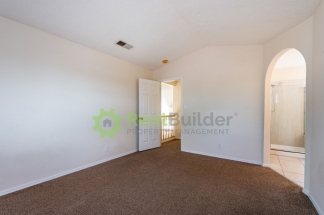 WOW CHECK OUT THIS AWESOME HOME IN RIVERVIEW ESTATES